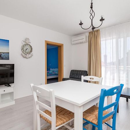 1 Bedroom Gorgeous Apartment In Moscenicka Draga Exterior foto