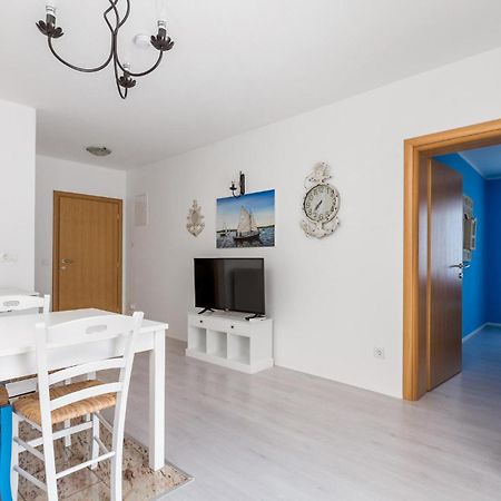 1 Bedroom Gorgeous Apartment In Moscenicka Draga Exterior foto