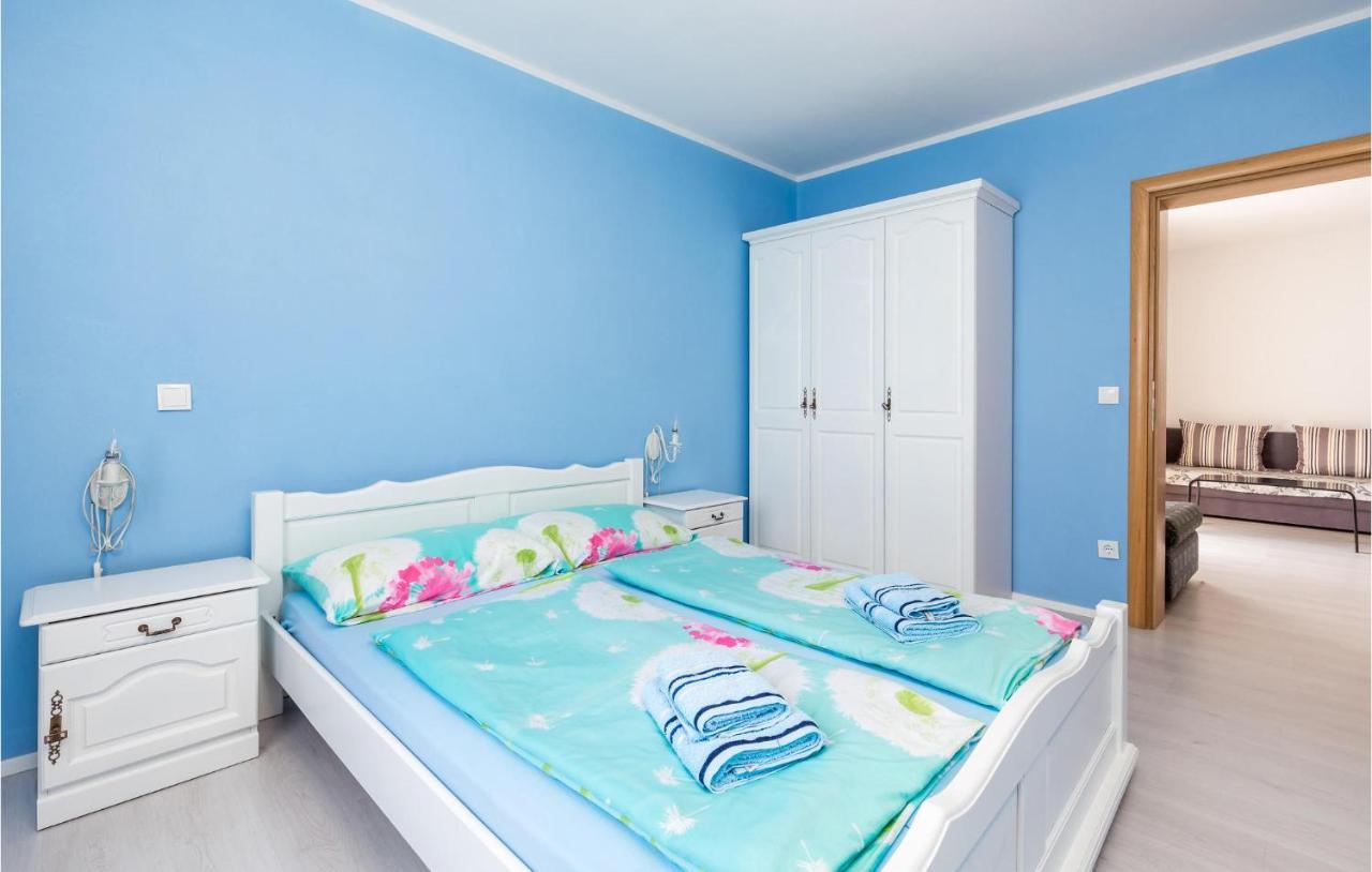 1 Bedroom Gorgeous Apartment In Moscenicka Draga Exterior foto