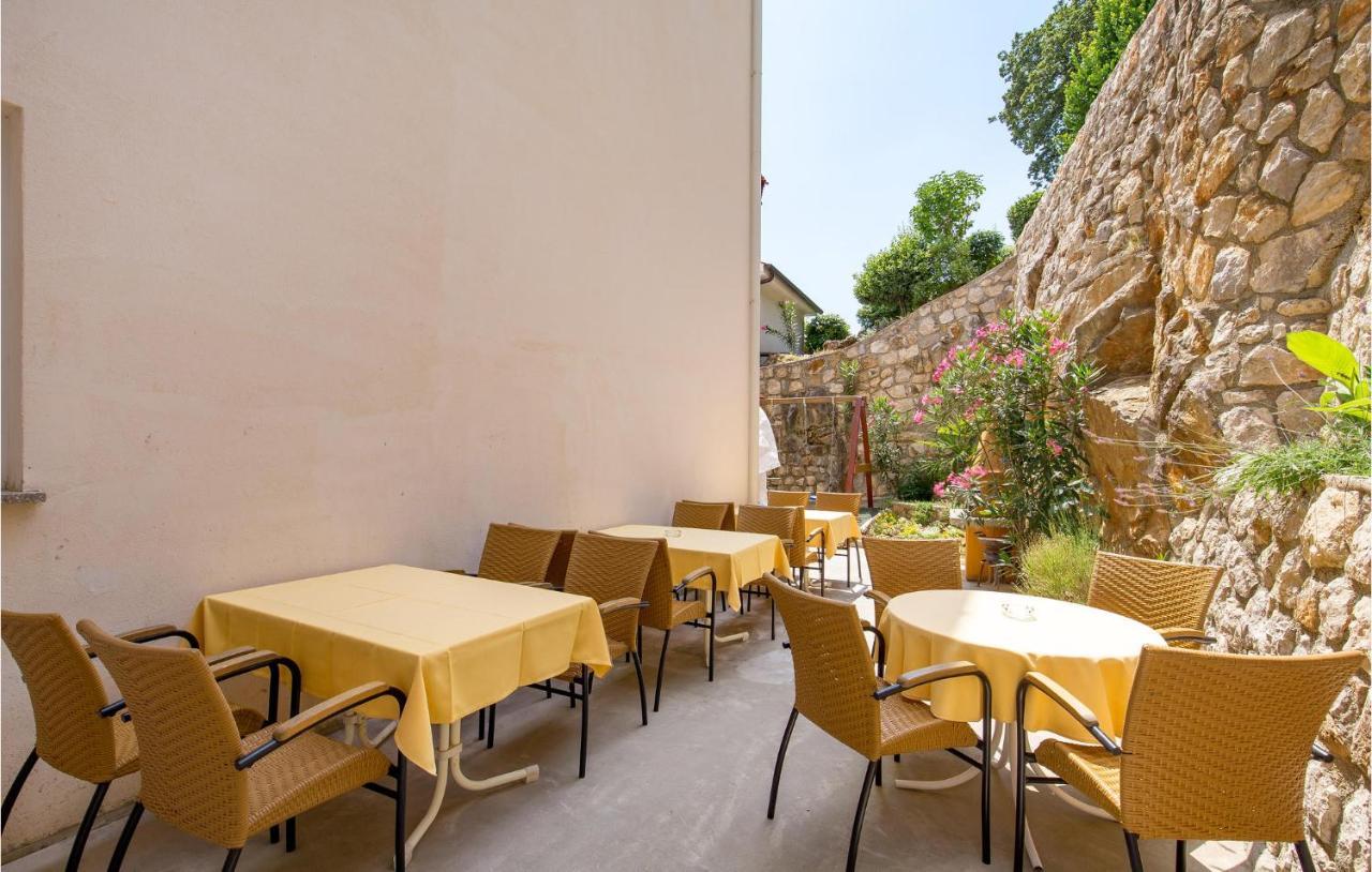 1 Bedroom Gorgeous Apartment In Moscenicka Draga Exterior foto