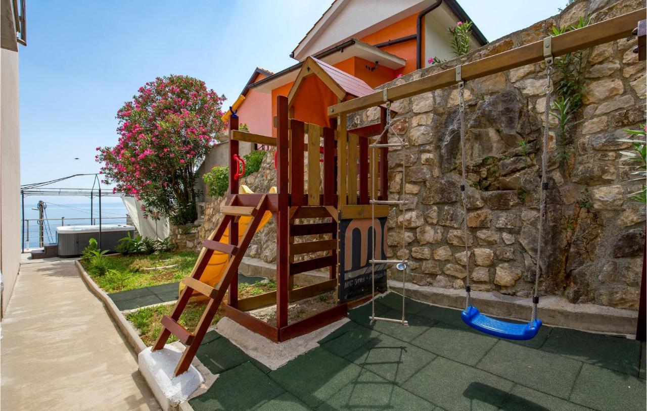 1 Bedroom Gorgeous Apartment In Moscenicka Draga Exterior foto