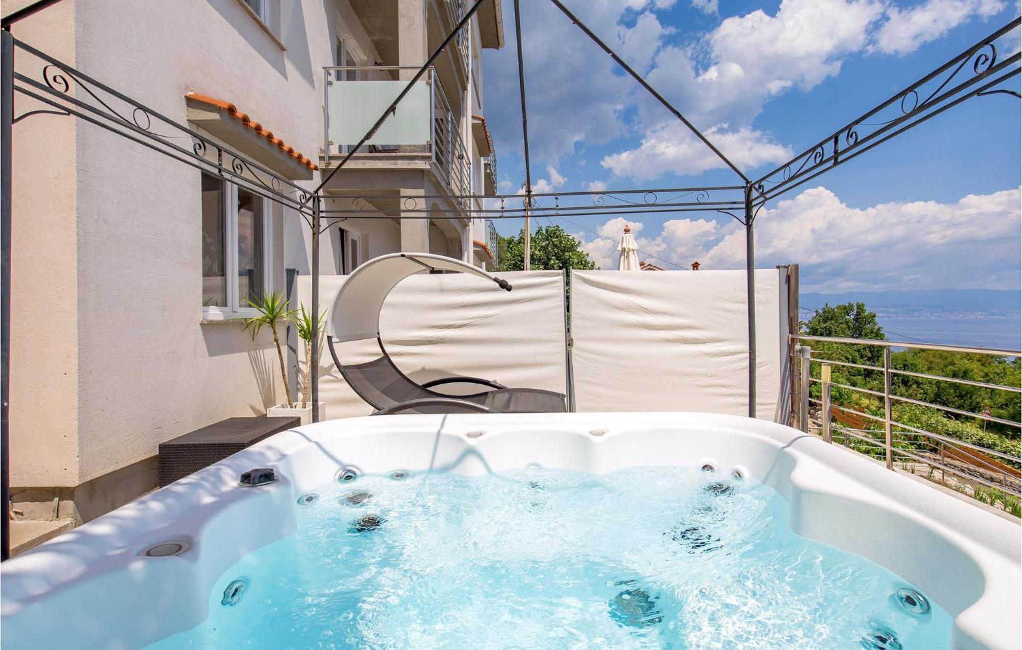 1 Bedroom Gorgeous Apartment In Moscenicka Draga Exterior foto