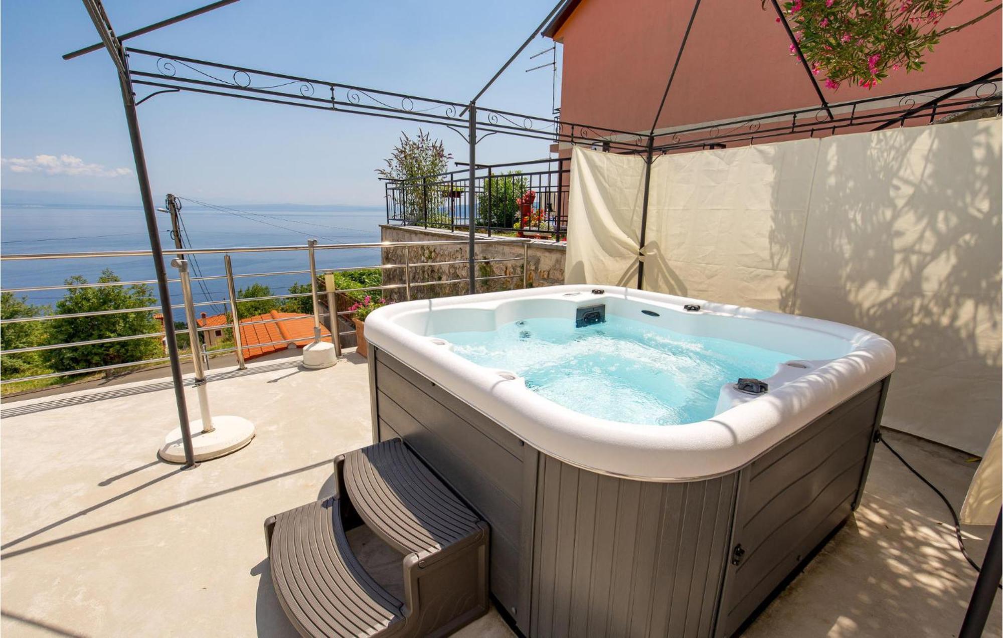 1 Bedroom Gorgeous Apartment In Moscenicka Draga Exterior foto