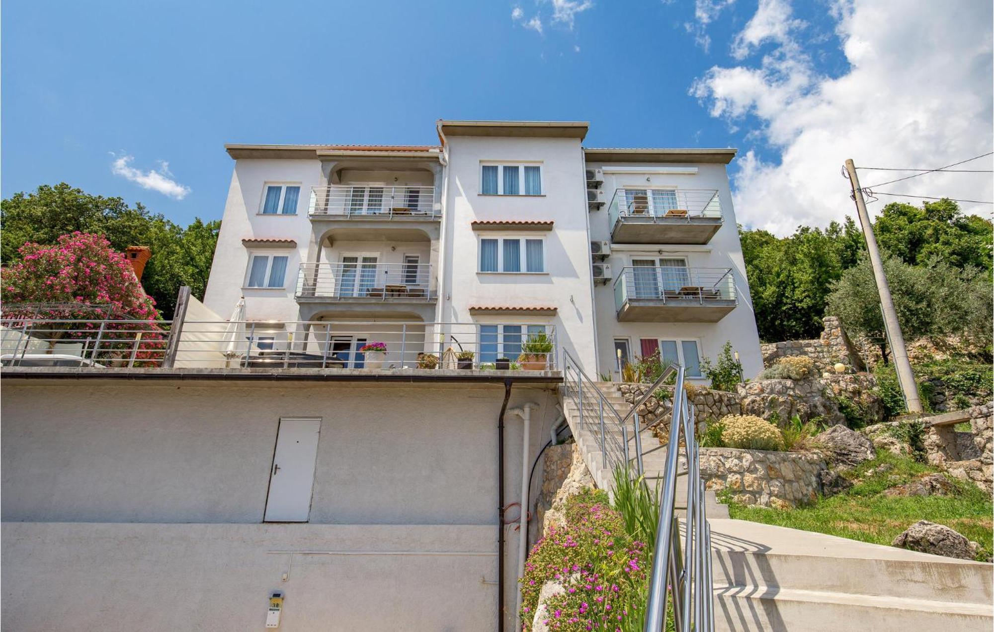 1 Bedroom Gorgeous Apartment In Moscenicka Draga Exterior foto